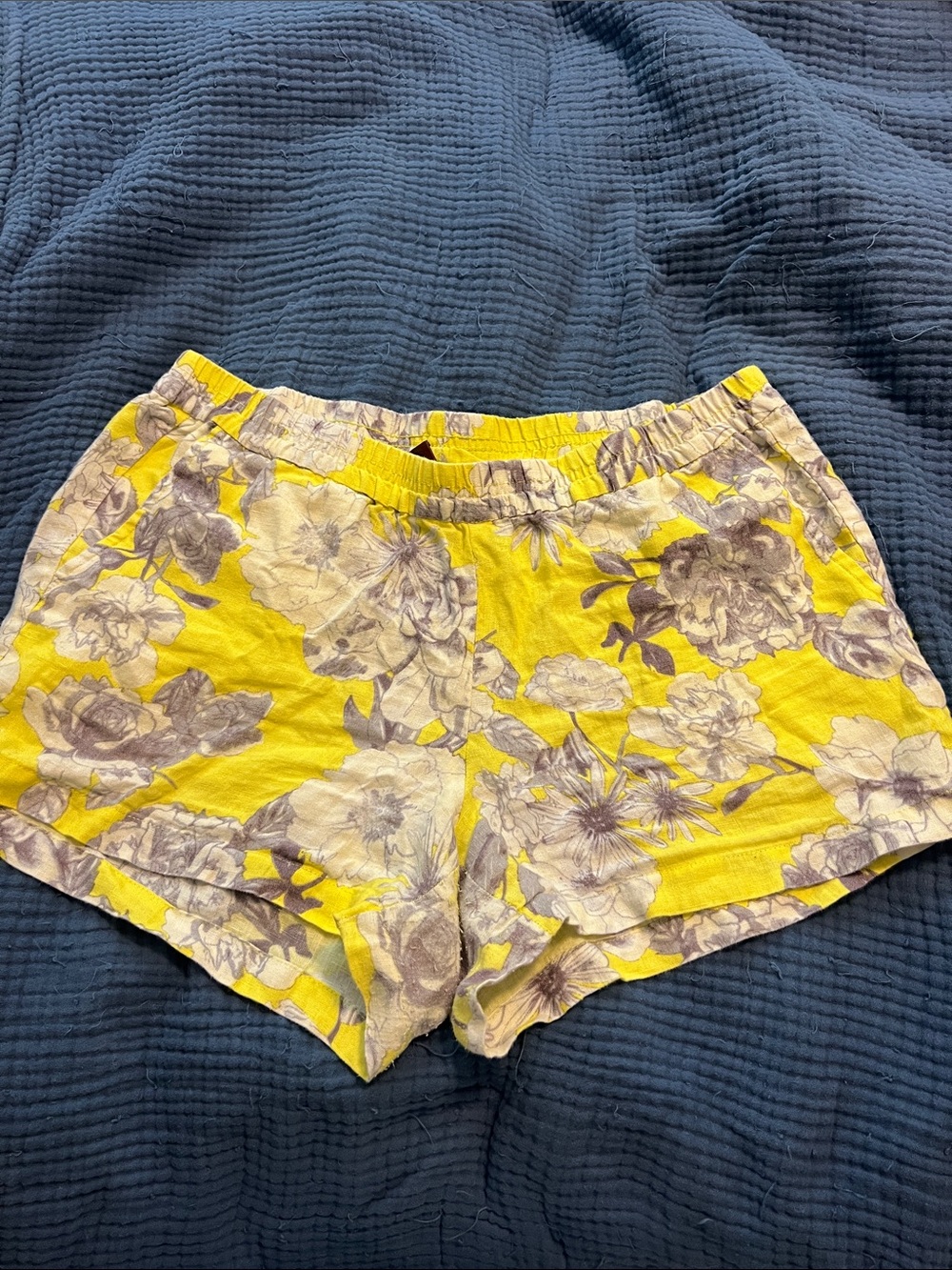 Kut from the Kloth Yellow Floral Athletic Lounge Shorts